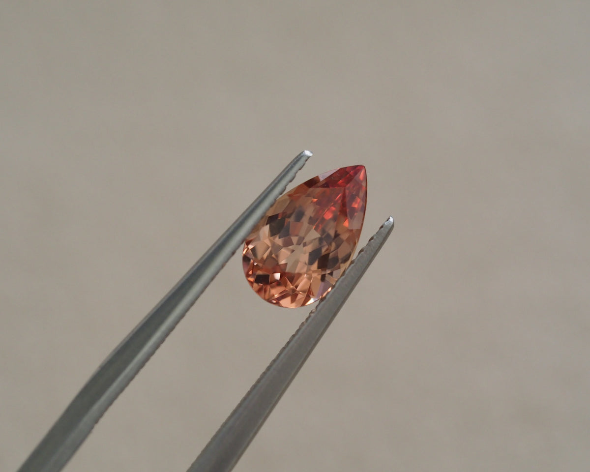1.43ct Natural Pear Shape Malaya Garnet