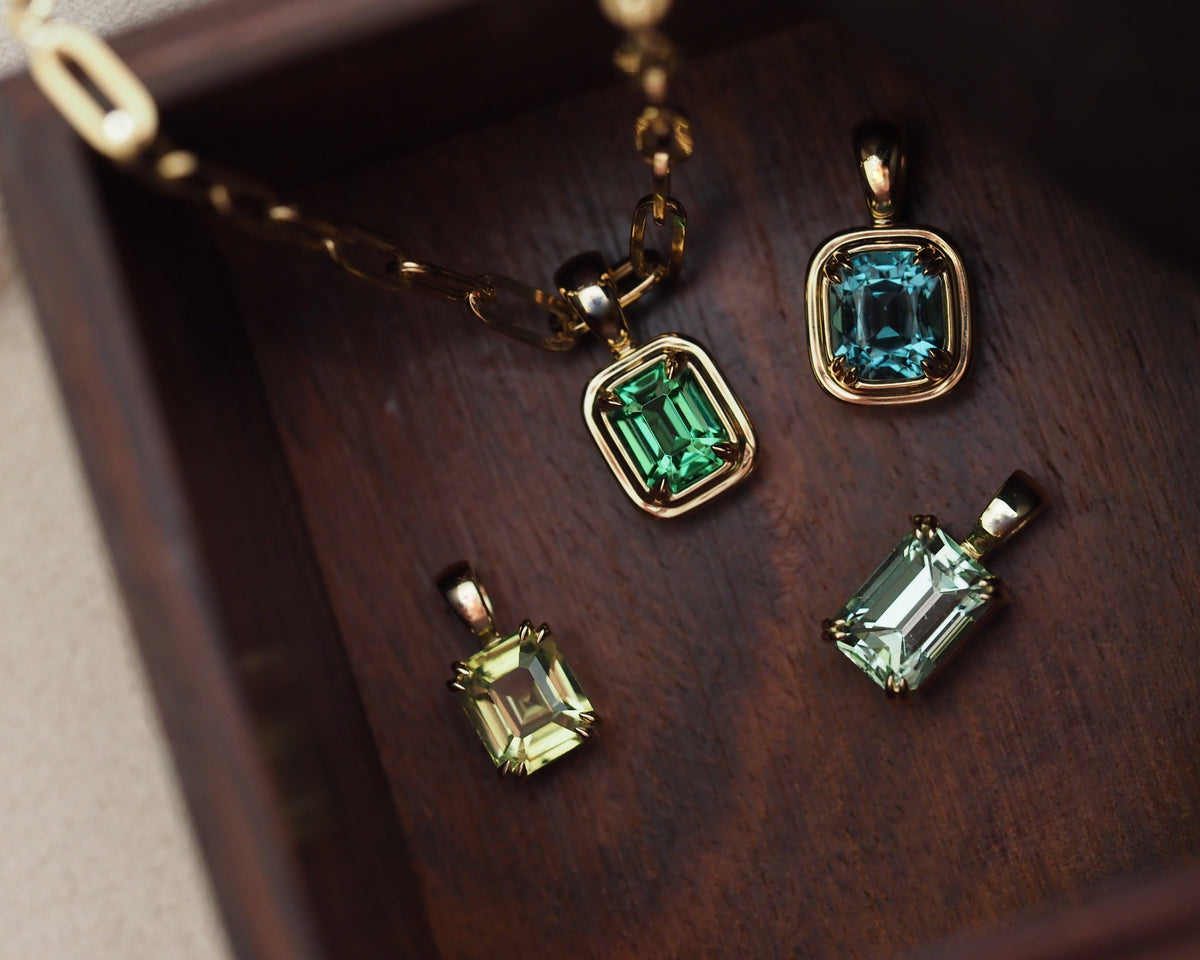 Robyn Natural Tsavorite Pendant
