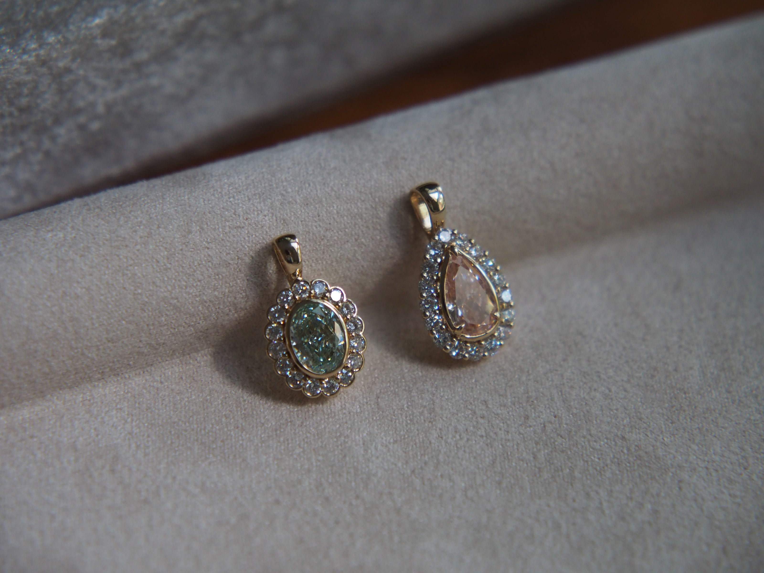 Mina Oval Lab Grown Green Diamond Pendant