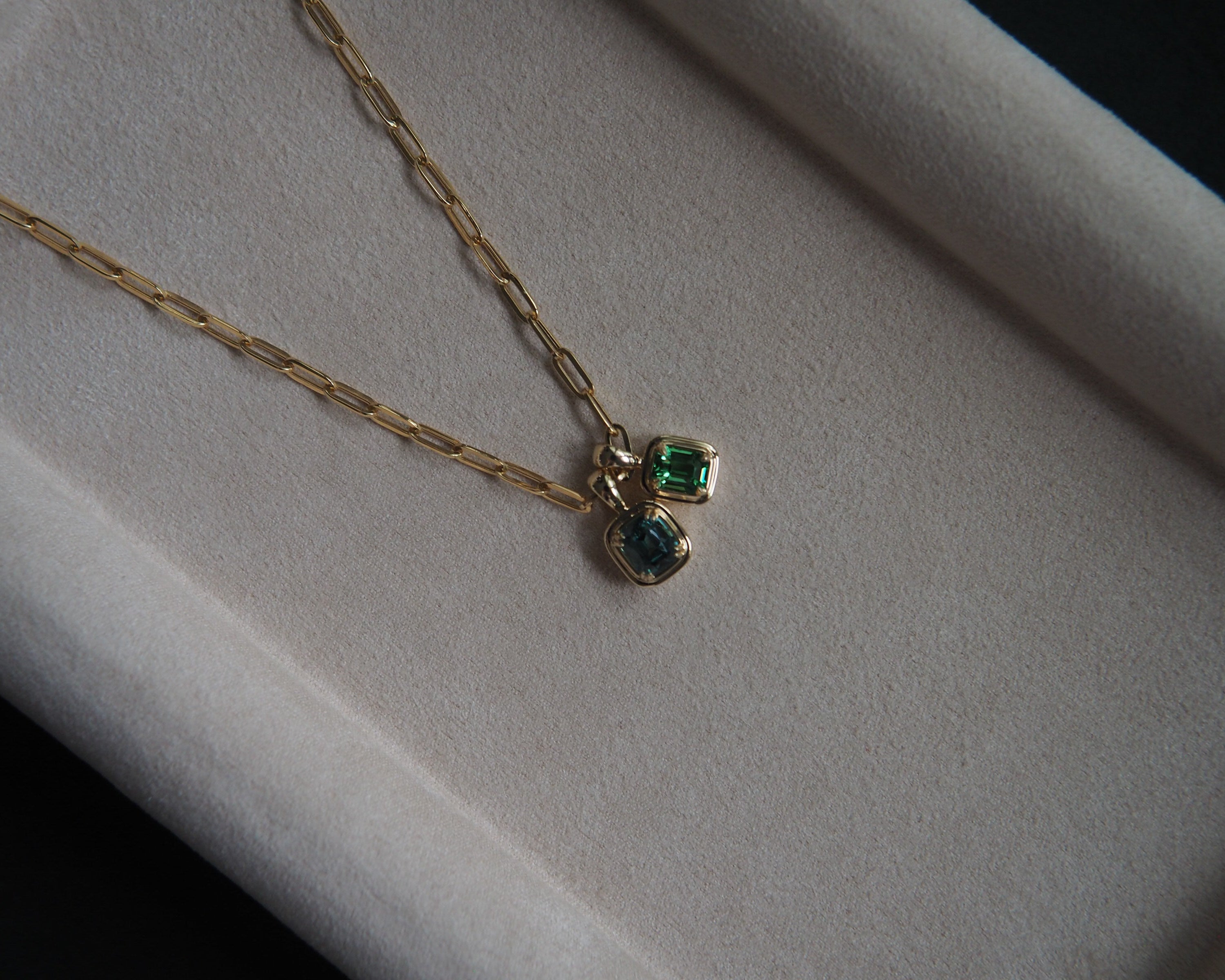 Robyn Natural Tsavorite Pendant